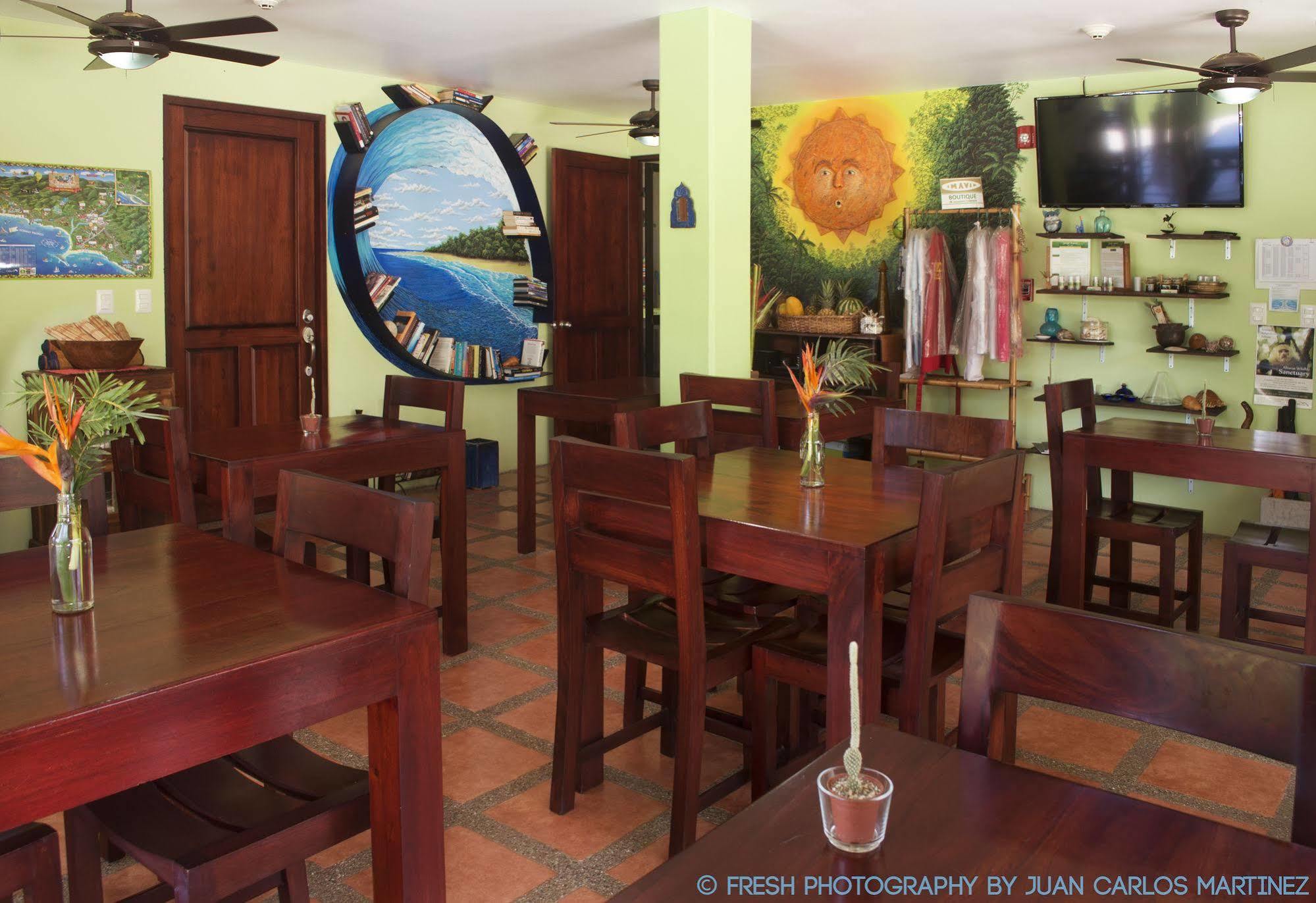 Mavi Surf Hotel Dominical Dış mekan fotoğraf
