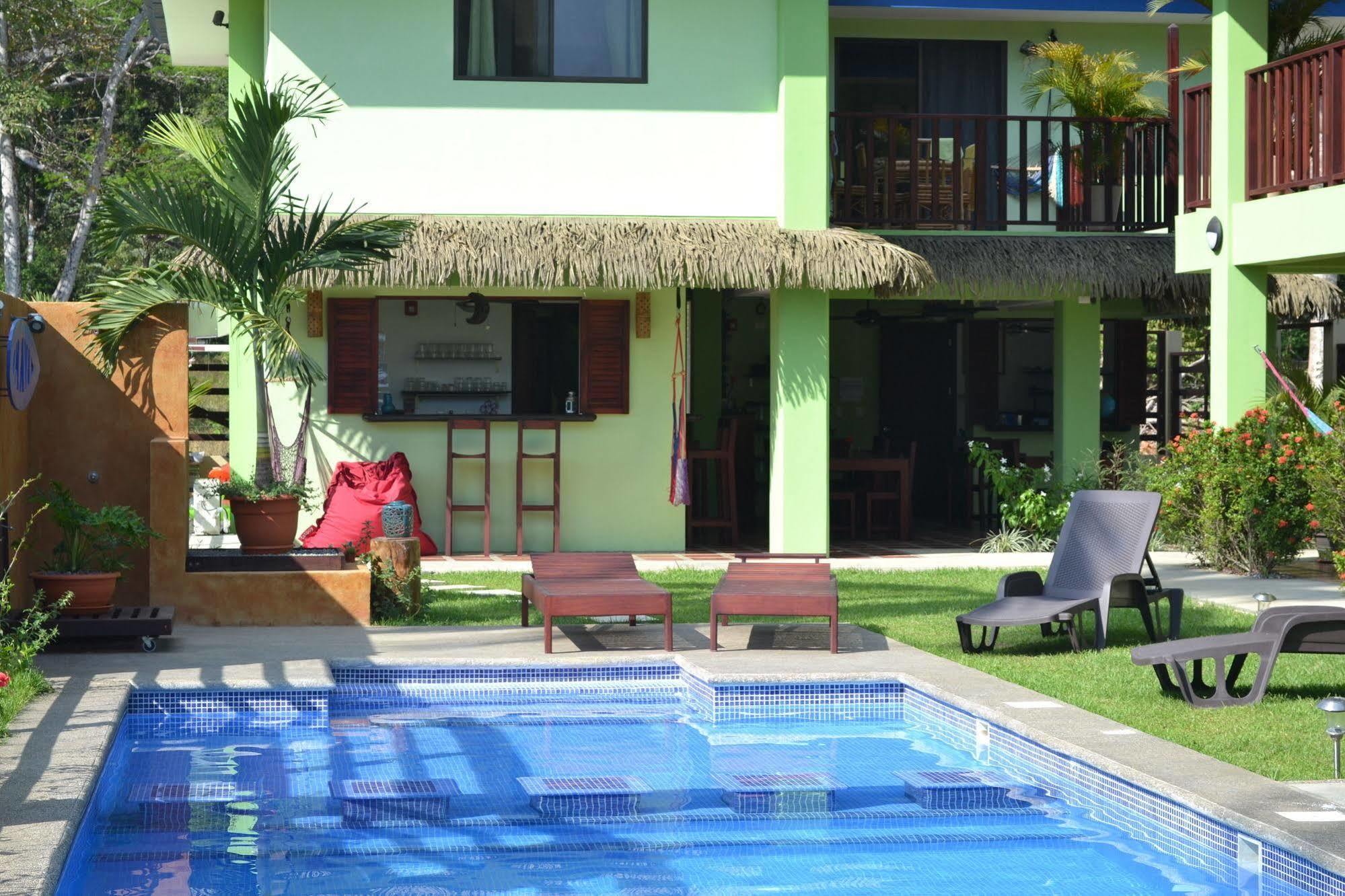 Mavi Surf Hotel Dominical Dış mekan fotoğraf