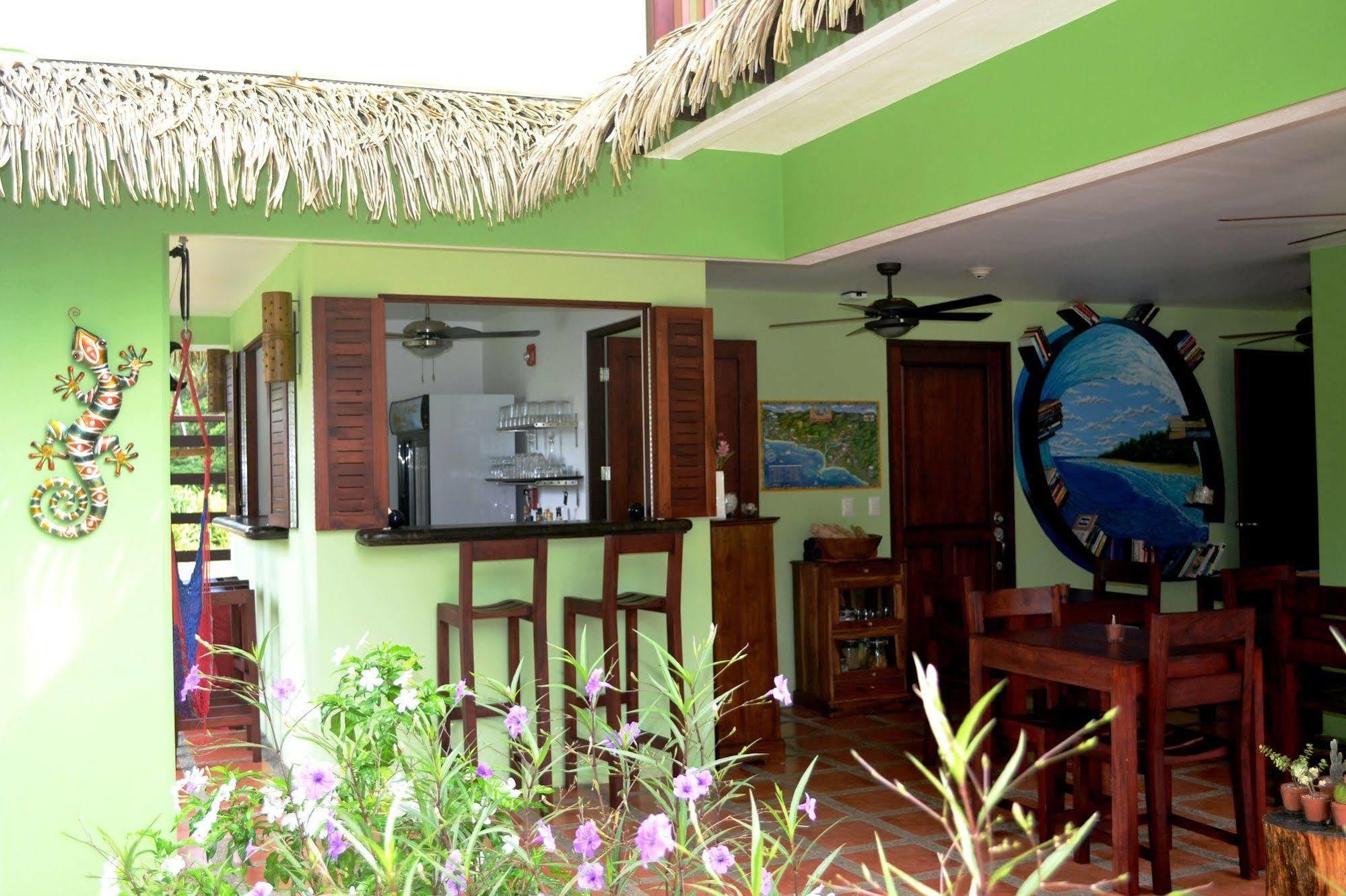 Mavi Surf Hotel Dominical Dış mekan fotoğraf